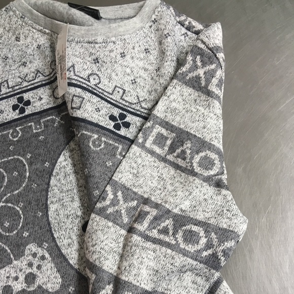 Official PlayStation Unisex Sweater - Picture 3 of 8